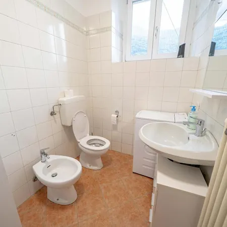 A Sust Apartment *